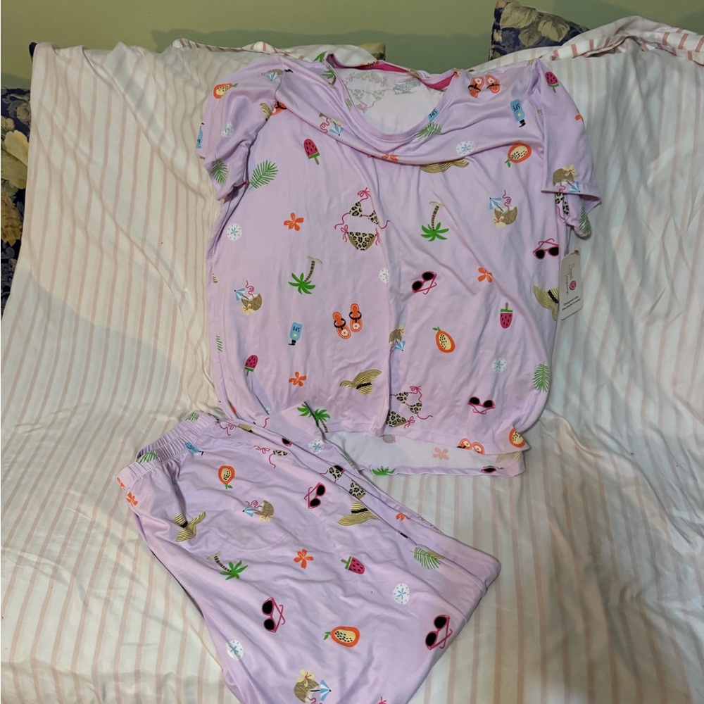Secret Treasures Pajama Set in Light Purple with Cute Patterns - Picture 6 of 6